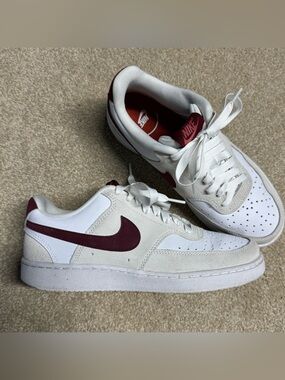 Nike Court Vision Low Shoes Women 7.5 White Valentines Day FQ7628-100 Sneakers